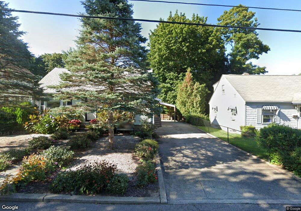 72 Catalpa Ave, Riverside, RI 02915 - photo 1