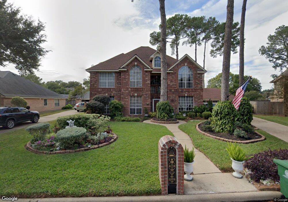 7351 Walkers Forest Dr, Houston, TX 77088 - photo 1