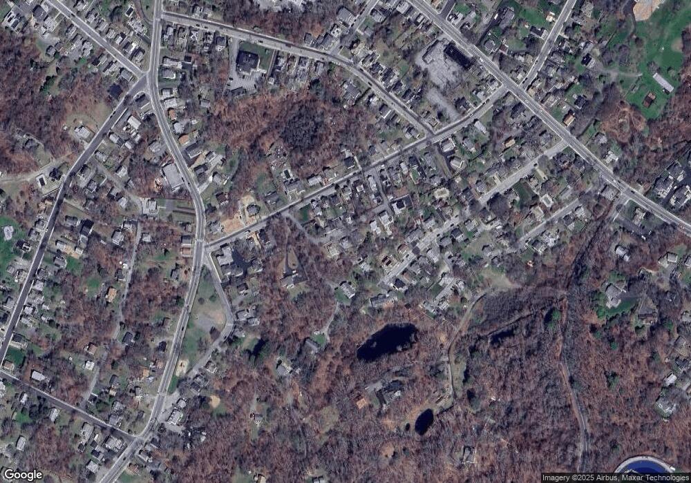 10 Lewis St, Plymouth, MA 02360 - photo 1