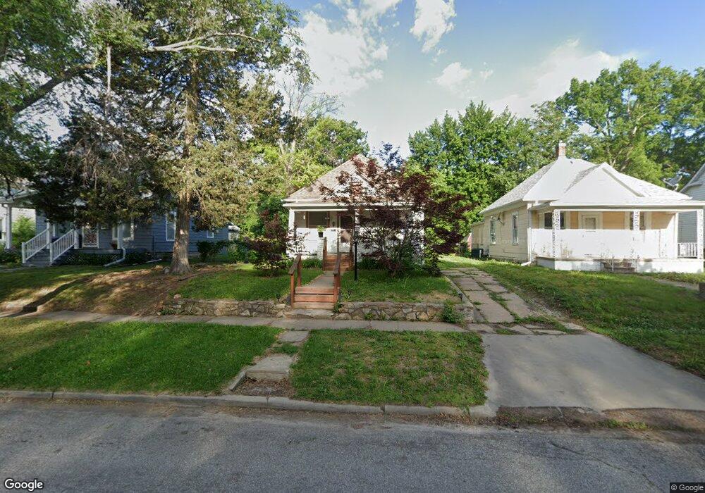 1117 SW Plass Ave, Topeka, KS 66604 - photo 1