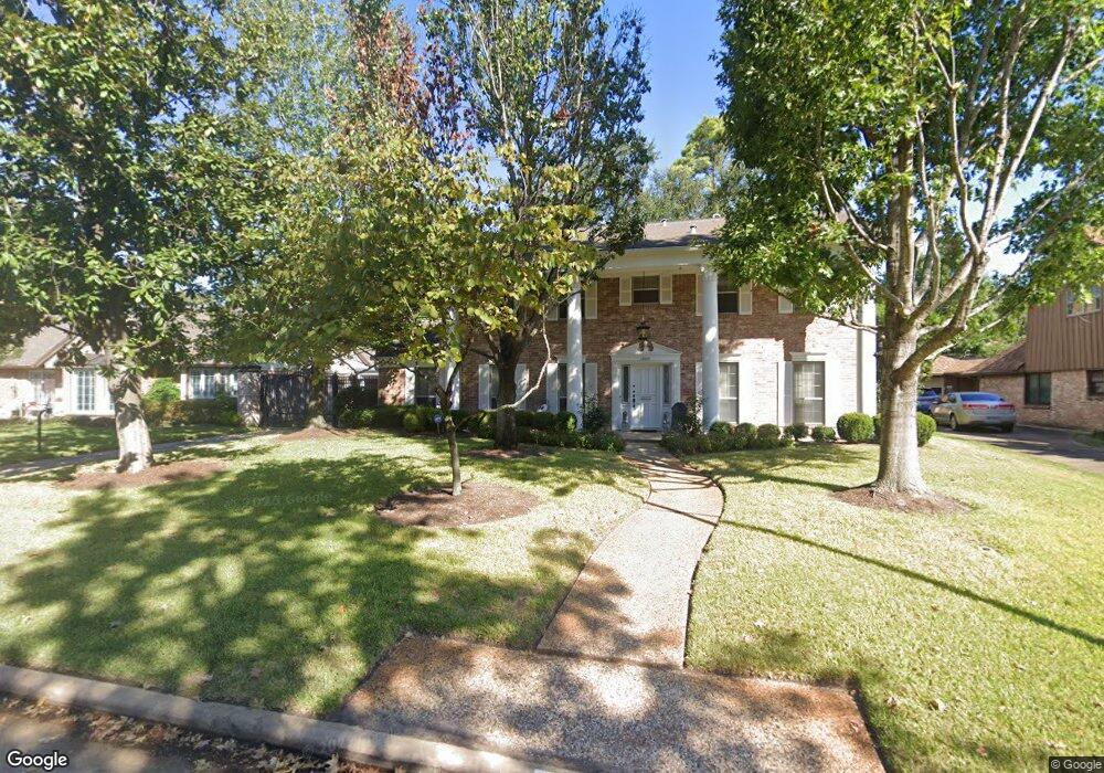 13314 Myrtlea Dr, Houston, TX 77079 - photo 1