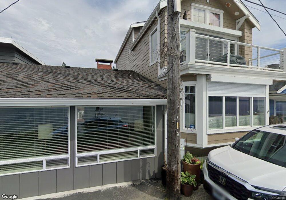 2457 Day Island Blvd W, University Place, WA 98466 - photo 1