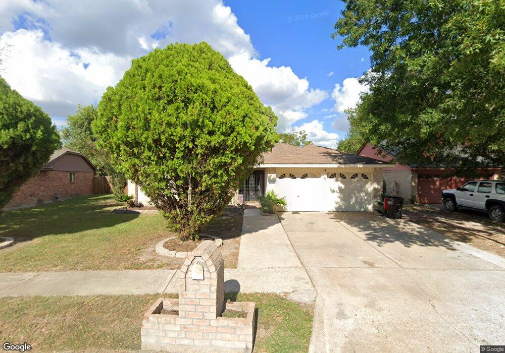 14114 Sandy Point Ln, Houston, TX 77066 - photo 1