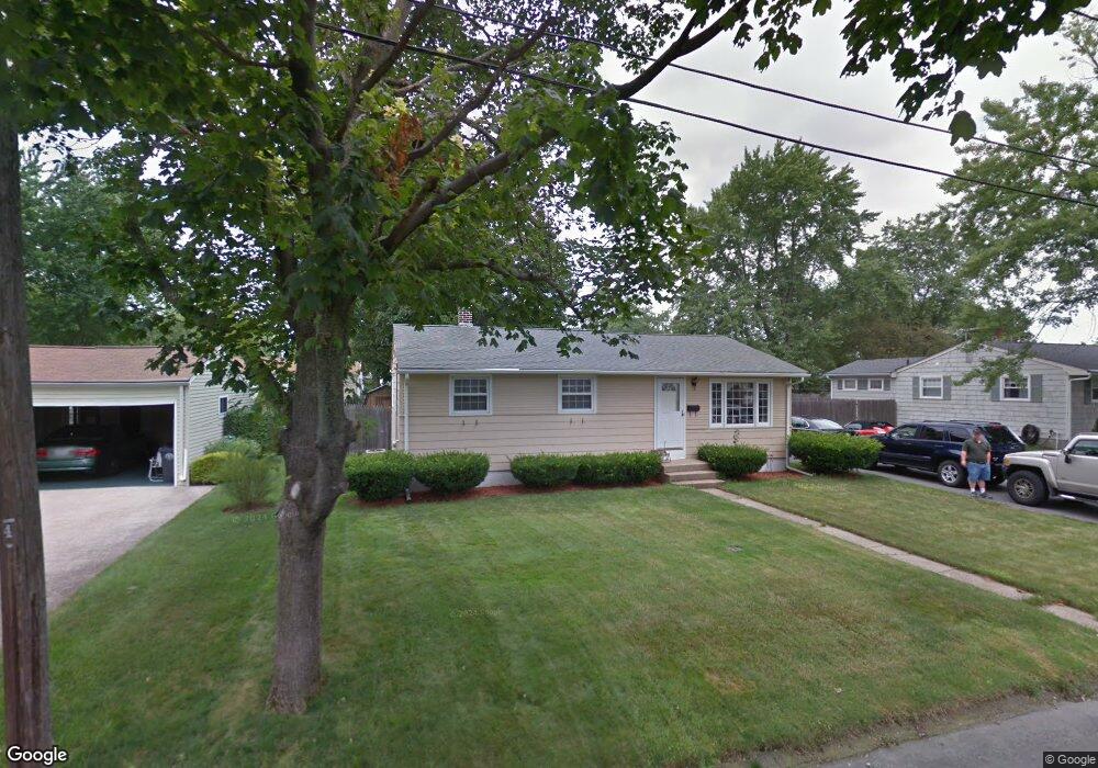 61 Tarawa Dr, Warwick, RI 02886 - photo 1