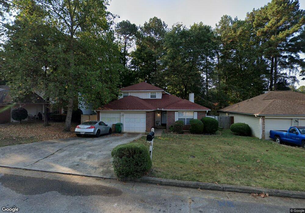 2080 Corners Cir unit 2, Lithonia, GA 30058 - photo 1