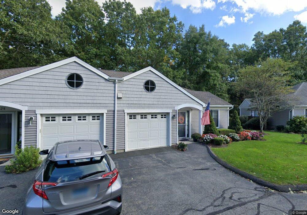 27 Red Cedar Cir, Orange, CT 06477 - photo 1