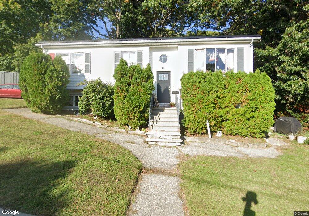 41 Bellevue Dr, Cranston, RI 02920 - photo 1