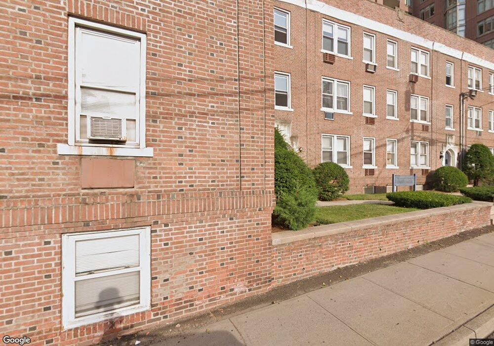 86 Grove St unit B5, Stamford, CT 06901 - photo 1