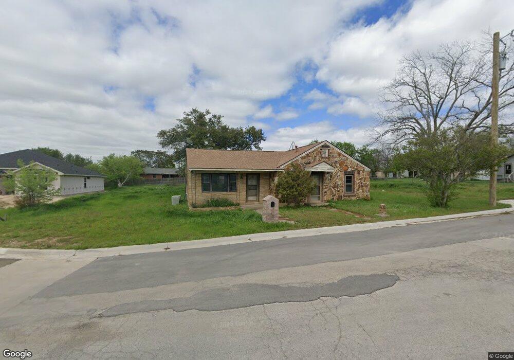 1218 Keechi St, Weatherford, TX 76086 - photo 1