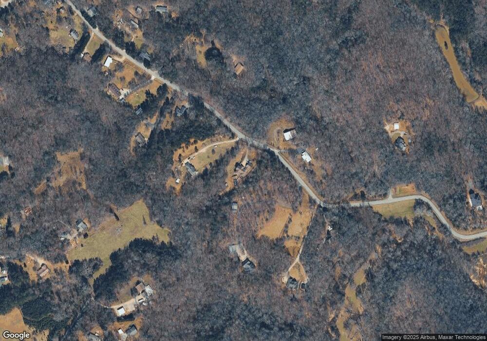 1060 Creasy Patch Rd, Cornelia, GA 30531 - photo 1