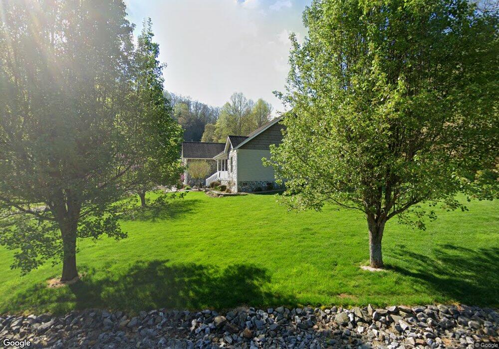 423 Bradford Rd, Burnsville, NC 28714 - photo 1