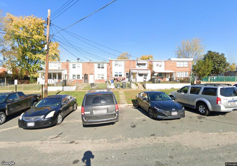 512 Carlsbad Ct, Halethorpe, MD 21227 - photo 1