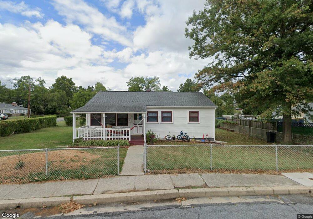 720 Raynor Ave, Catonsville, MD 21228 - photo 1