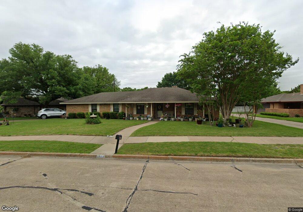 1303 Mount Vernon St, Ennis, TX 75119 - photo 1