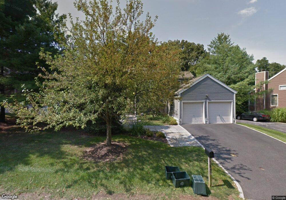 153 Fieldpoint Dr, Irvington, NY 10533 - photo 1