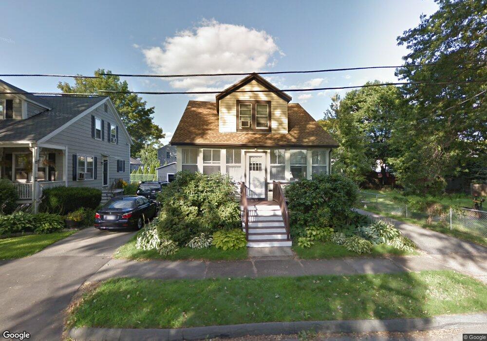 16 Arthur St, Danvers, MA 01923 - photo 1