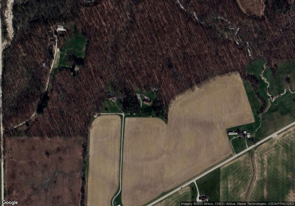 1290 Wyandot Rd, Bucyrus, OH 44820 - photo 1