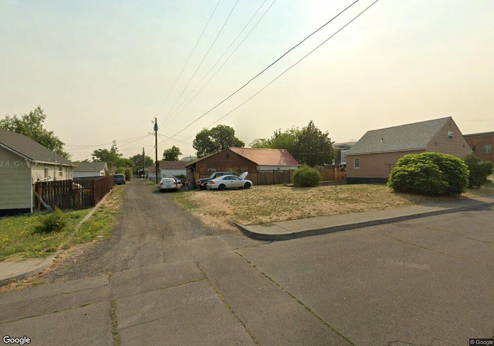 1109 E 12th St, the Dalles, OR 97058 - photo 1