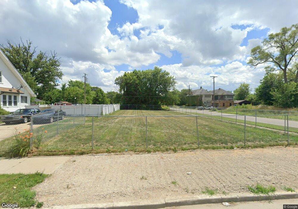 327 Elmhurst St, Highland Park, MI 48203 - photo 1