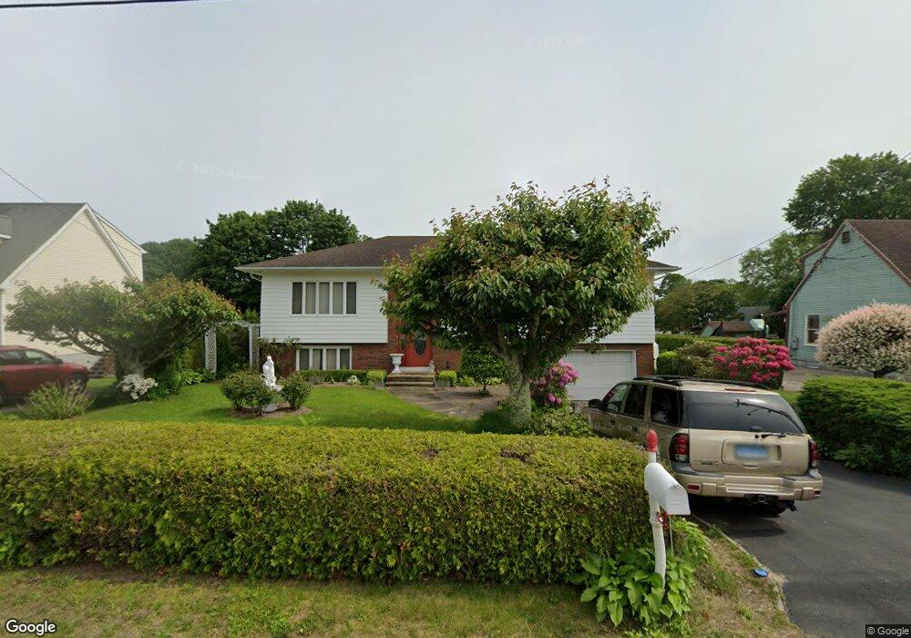 22 W Vine St, Pawcatuck, CT 06379 - photo 1