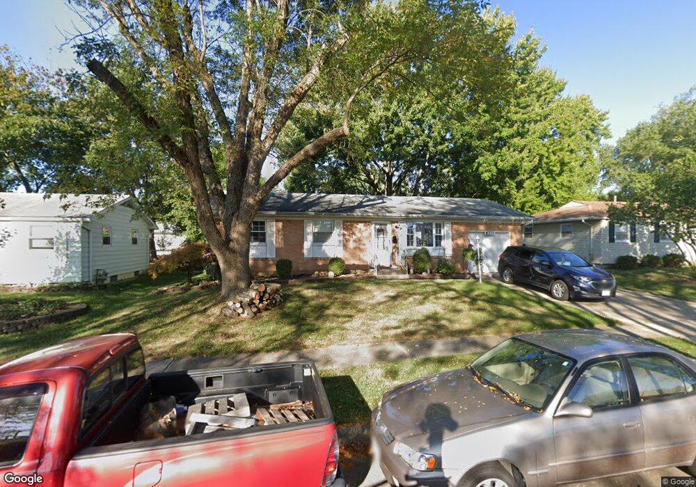 6321 Faircrest Rd, Columbus, OH 43229 - photo 1