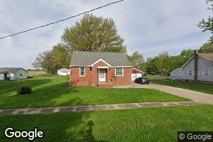 413 S Prairie St, Blue Mound, IL 62513
