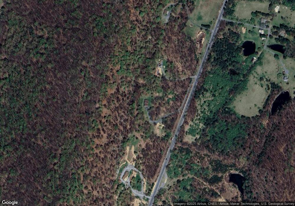 9 Cobblestone Ln, Berkeley Springs, WV 25411 - photo 1