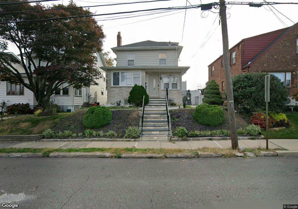 700 Rutherford Ave unit 2, Lyndhurst, NJ 07071 - photo 1