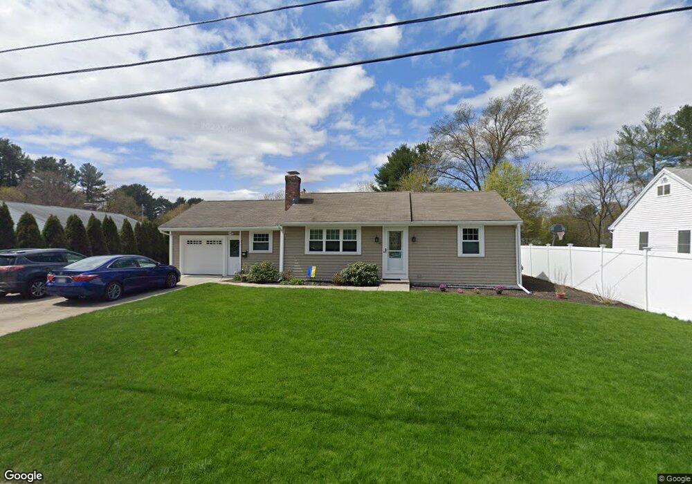 8 Elmfield Rd, Framingham, MA 01701 - photo 1