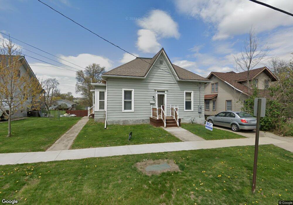 617 E 4th St N, Newton, IA 50208 - photo 1