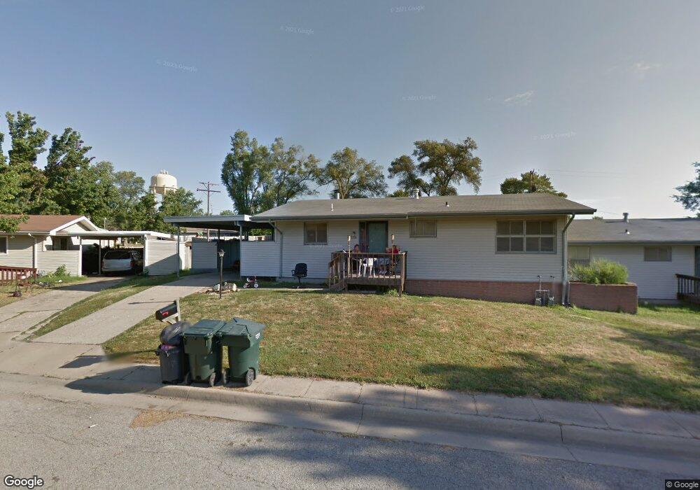 1706 SW 70th St, Topeka, KS 66619 - photo 1