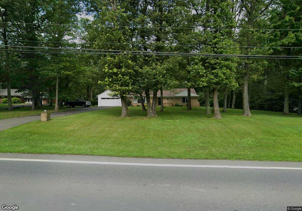 393 Moorestown Dr, Bath, PA 18014 - photo 1