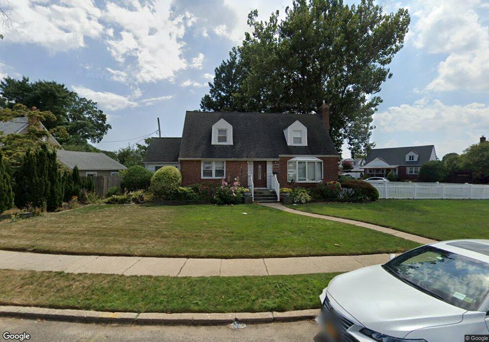 1099 Harrow Rd, Franklin Square, NY 11010 - photo 1