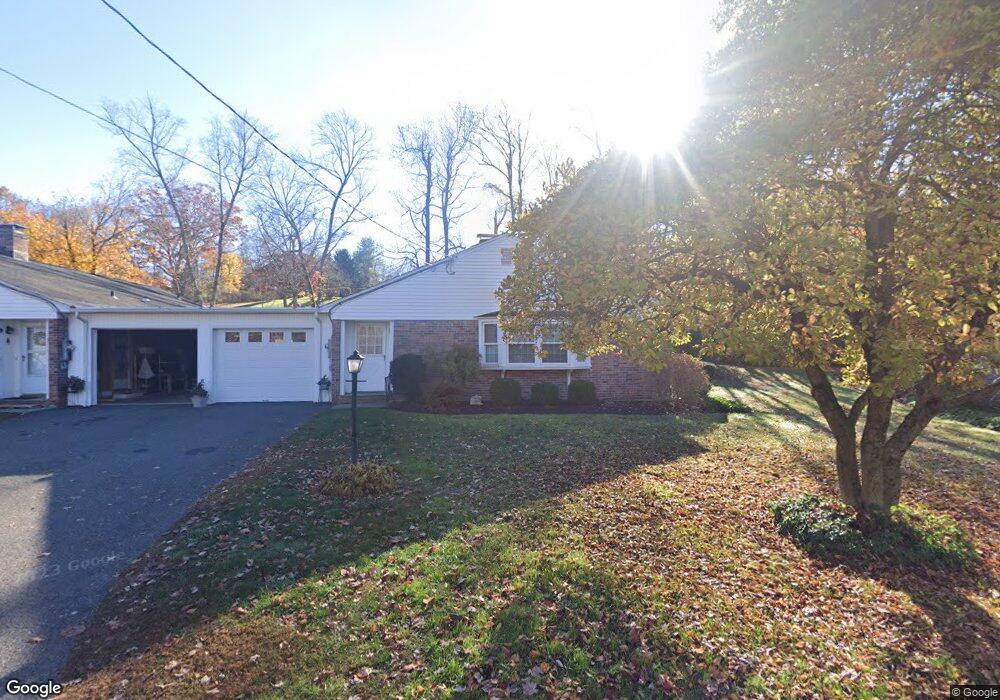 2 Lambert Ln, Brookfield, CT 06804 - photo 1