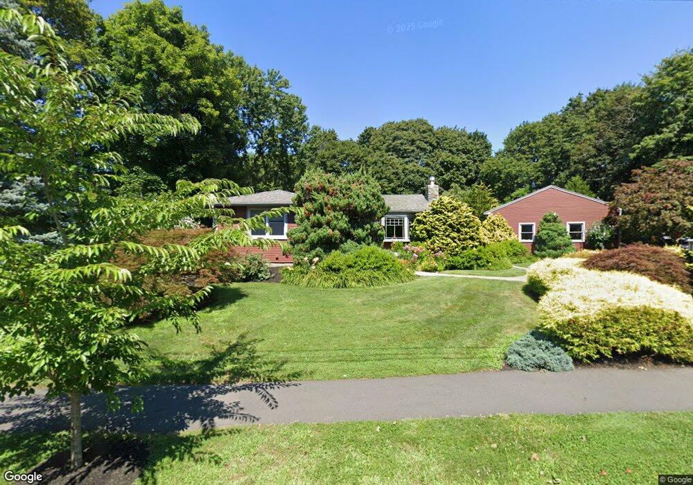 4 Hickory Ln, Danvers, MA 01923 - photo 1