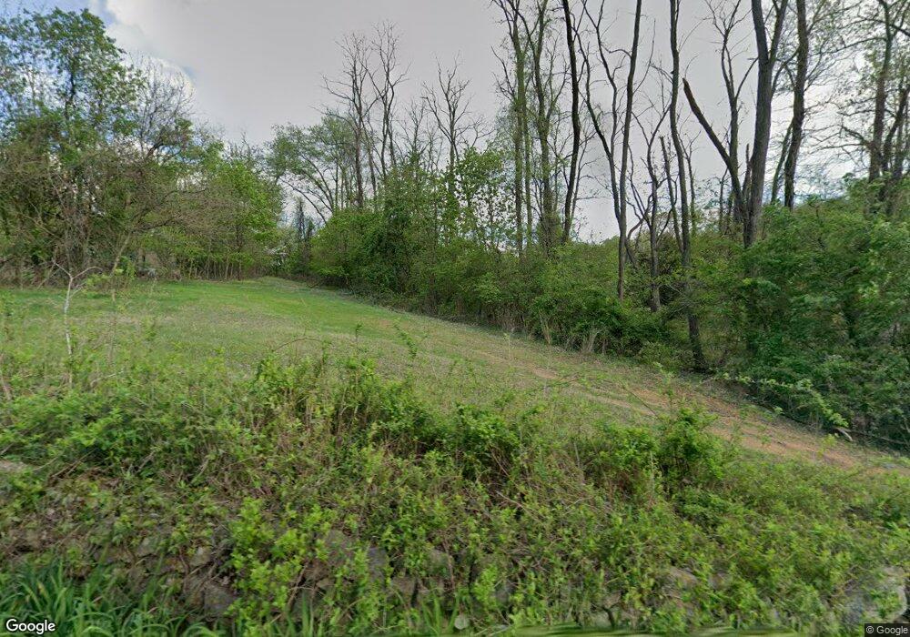 388 Mccoy Ln, Leesport, PA 19533 - photo 1