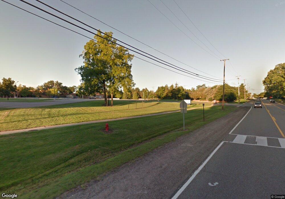 7301 Brookside Dr, Bloomfield Township, MI 48302 - photo 1