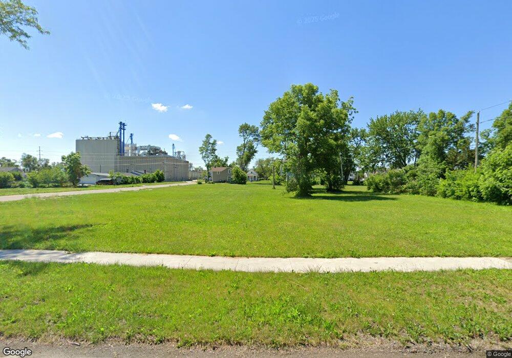 607 J Ave NW, Cedar Rapids, IA 52405 - photo 1