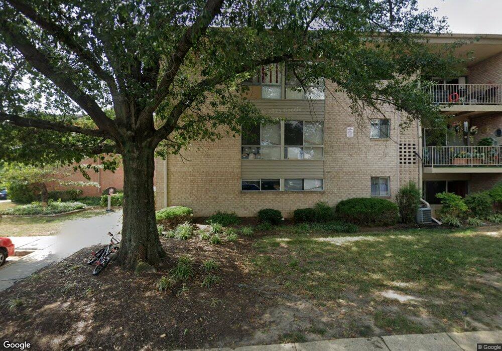 3708 N Rosser St unit 202, Alexandria, VA 22311 - photo 1