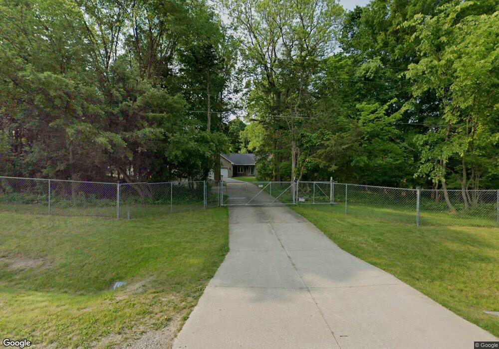 4104 E Coldwater Rd, Flint, MI 48506 - photo 1