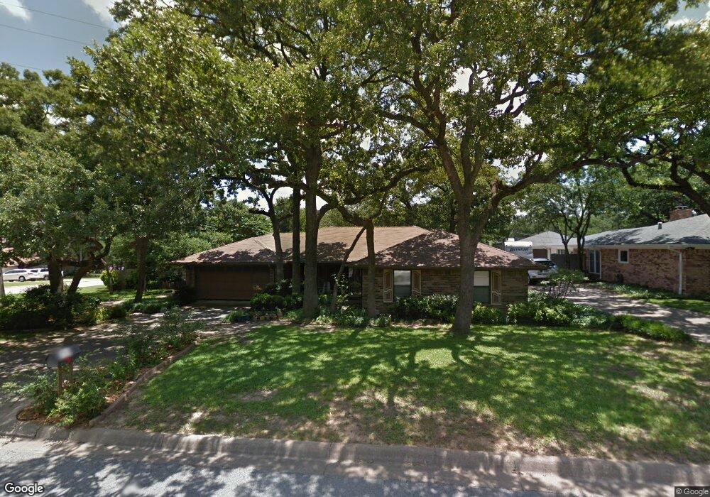 3016 Steve Dr, Hurst, TX 76054 - photo 1