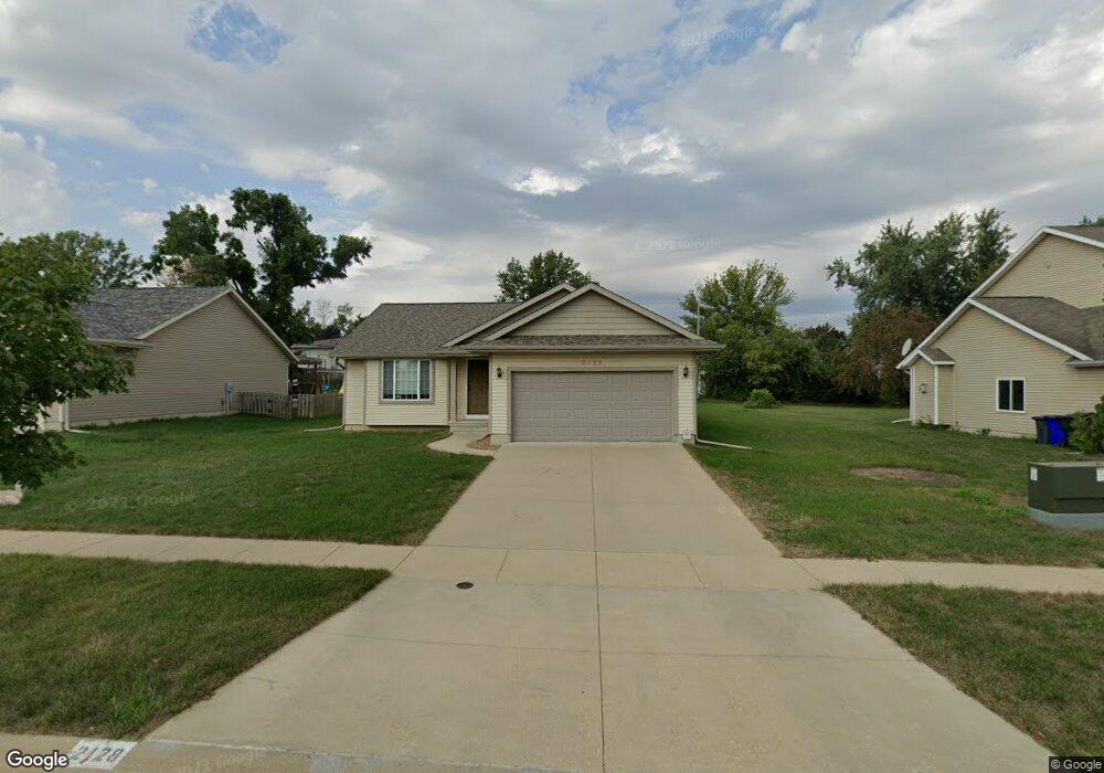 2128 25th St SW, Cedar Rapids, IA 52404 - photo 1