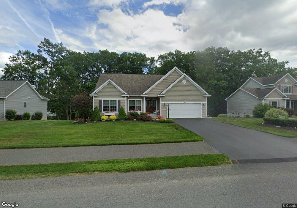 126 Fieldstone Dr, Schenectady, NY 12304 - photo 1