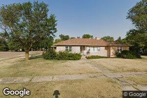 521 Grant St, Quinter, KS 67752