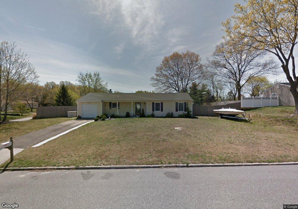 2706 Waverly Ave, Medford, NY 11763 - photo 1