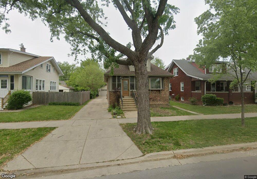 1350 E Algonquin Rd, Des Plaines, IL 60016 - photo 1