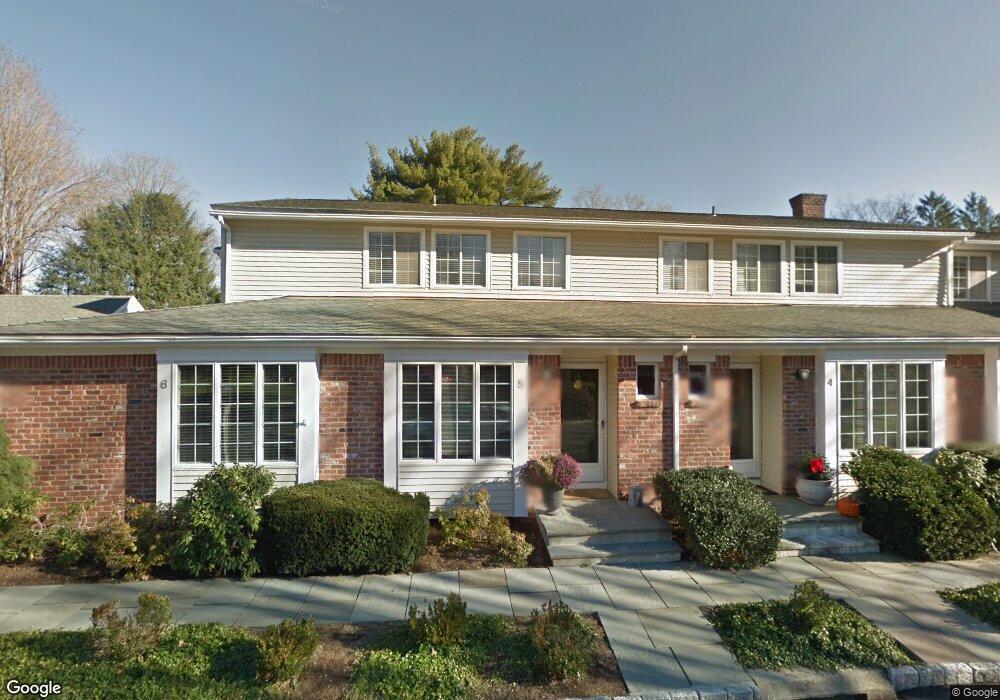 5 Graystone Cir unit 5, New Canaan, CT 06840 - photo 1