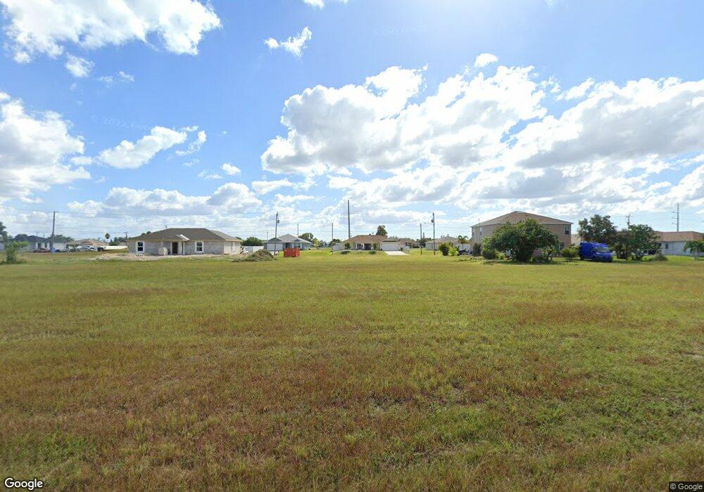 212 NE 25th St, Cape Coral, FL 33909 - photo 1