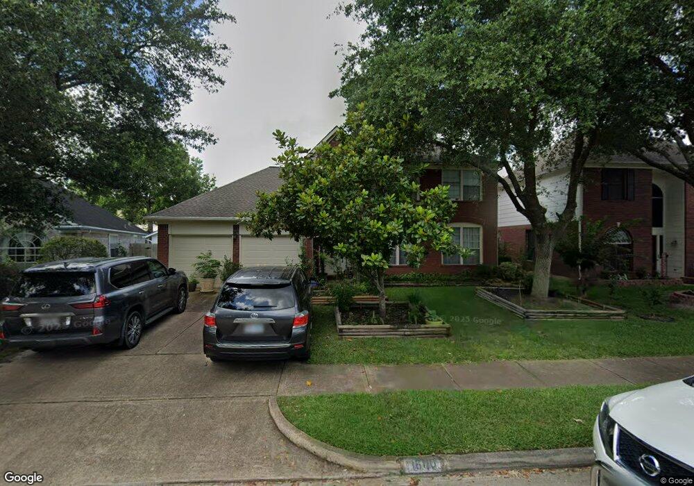 16110 Cedar Gully Dr, Friendswood, TX 77546 - photo 1