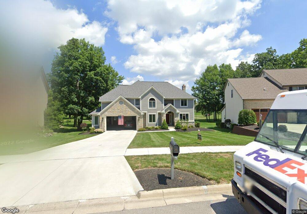 860 Wedgewood Dr, Marysville, OH 43040 - photo 1